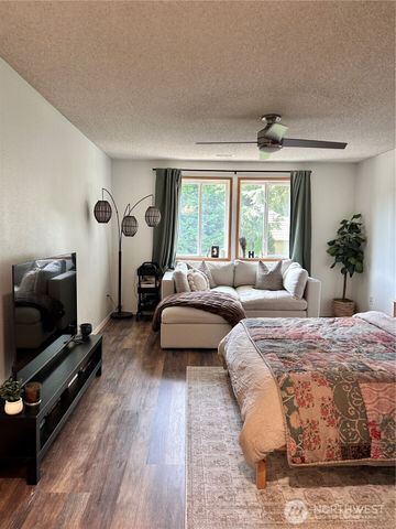 6302 81st Street E, Puyallup, WA 98371