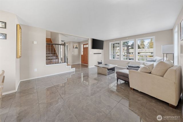 6302 81st Street E, Puyallup, WA 98371