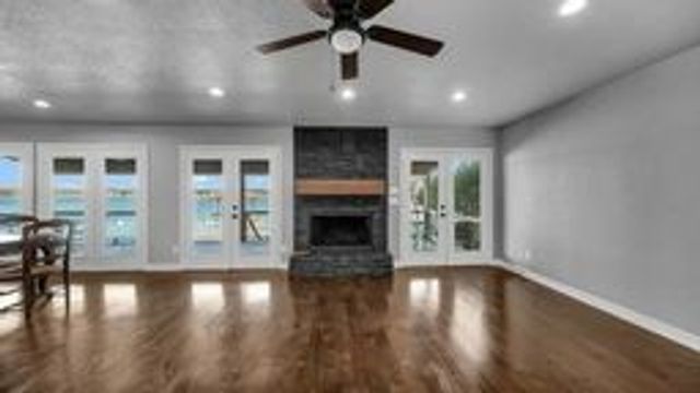 1004 W Lake Drive, Weatherford, TX 76087