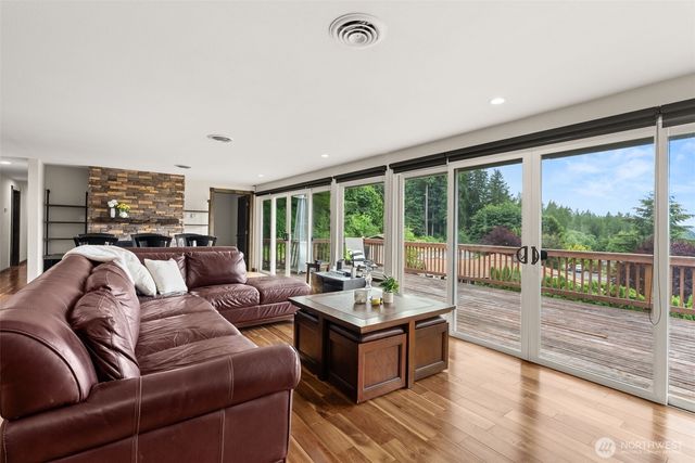 233 Devereese Road, Chehalis, WA 98532