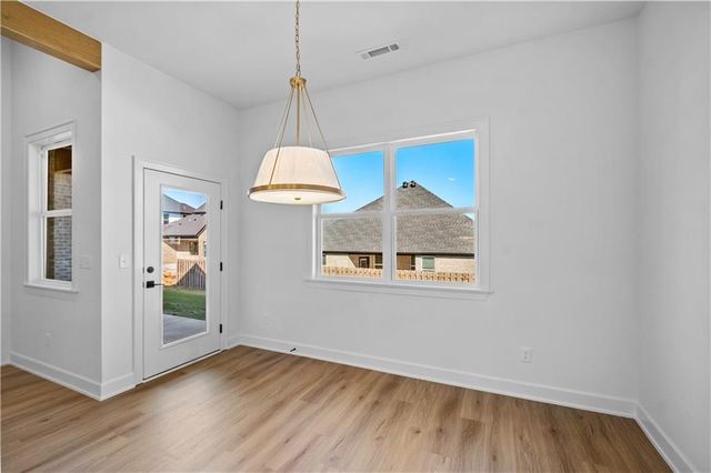 1810 Peacock Road, Centerton, AR 72719
