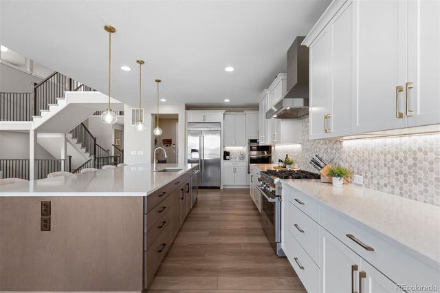 6817 Crossbridge Circle, Castle Pines, CO 80108