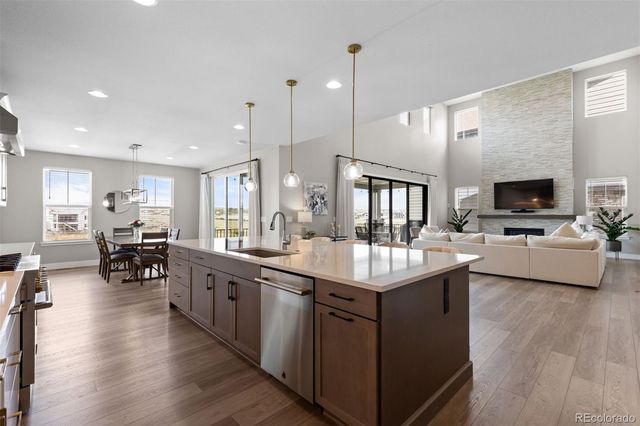6817 Crossbridge Circle, Castle Pines, CO 80108