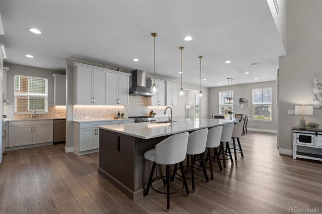 6817 Crossbridge Circle, Castle Pines, CO 80108