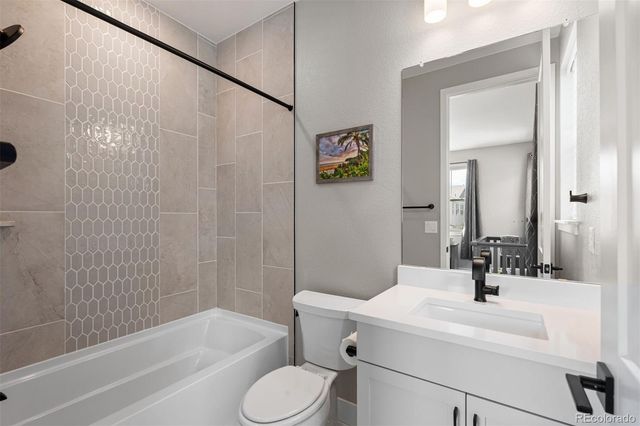 6817 Crossbridge Circle, Castle Pines, CO 80108