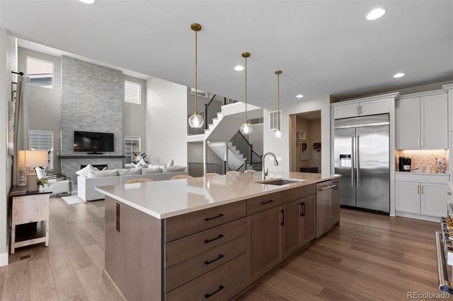 6817 Crossbridge Circle, Castle Pines, CO 80108