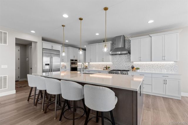 6817 Crossbridge Circle, Castle Pines, CO 80108