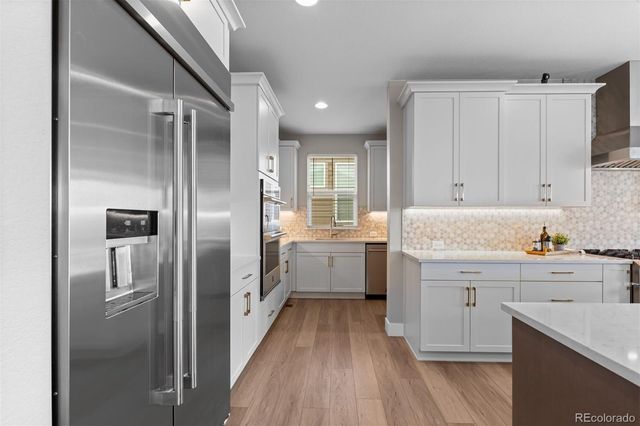 6817 Crossbridge Circle, Castle Pines, CO 80108