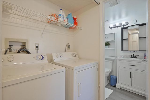 7531 NW 79th Avenue 205, Tamarac, FL 33321