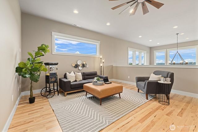 151 E Windy Ridge Lane, Belfair, WA 98528