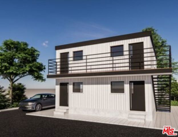 8129 S San Pedro Street, Los Angeles, CA 90003