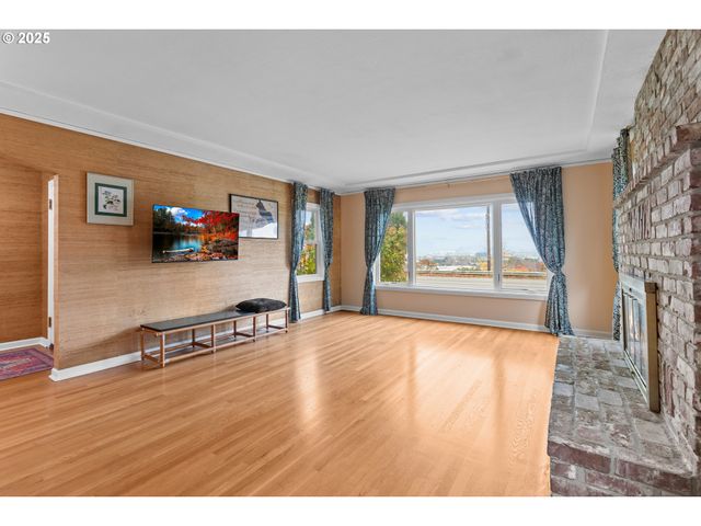 4703 N WILLAMETTE Blvd, Portland, OR 97203