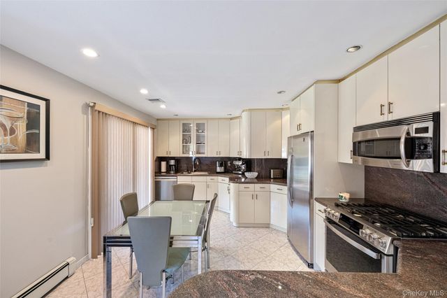 319 Rintin Street, Franklin Square, NY 11010