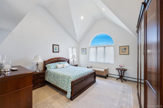 319 Rintin Street, Franklin Square, NY 11010