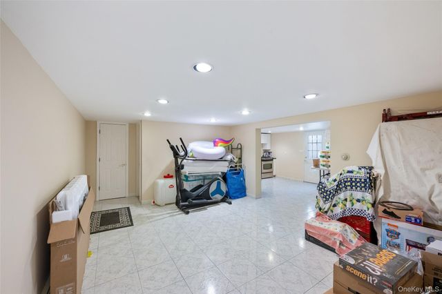 319 Rintin Street, Franklin Square, NY 11010