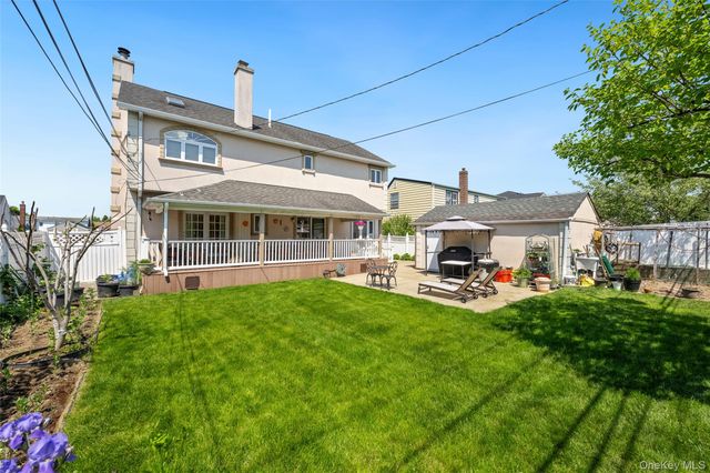 319 Rintin Street, Franklin Square, NY 11010