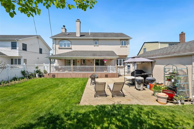 319 Rintin Street, Franklin Square, NY 11010