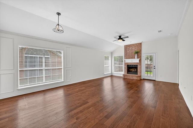 2212 Tiffany Glenn Court, Bedford, TX 76021
