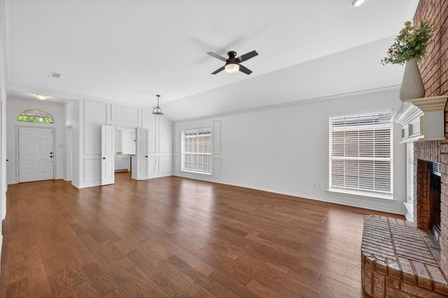 2212 Tiffany Glenn Court, Bedford, TX 76021