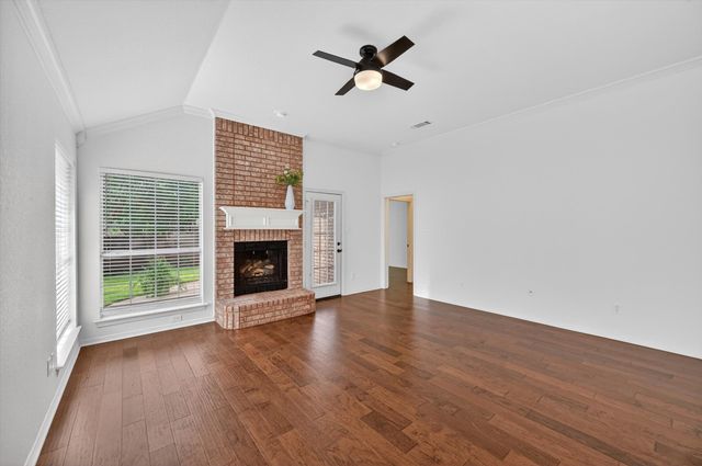 2212 Tiffany Glenn Court, Bedford, TX 76021