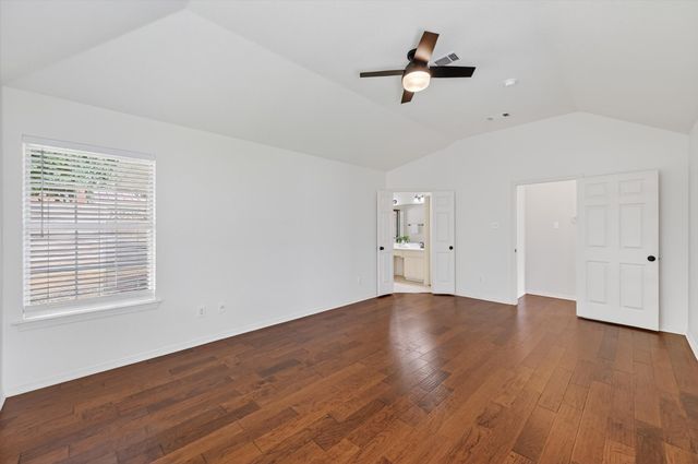 2212 Tiffany Glenn Court, Bedford, TX 76021