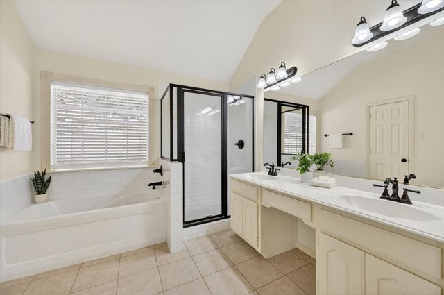 2212 Tiffany Glenn Court, Bedford, TX 76021
