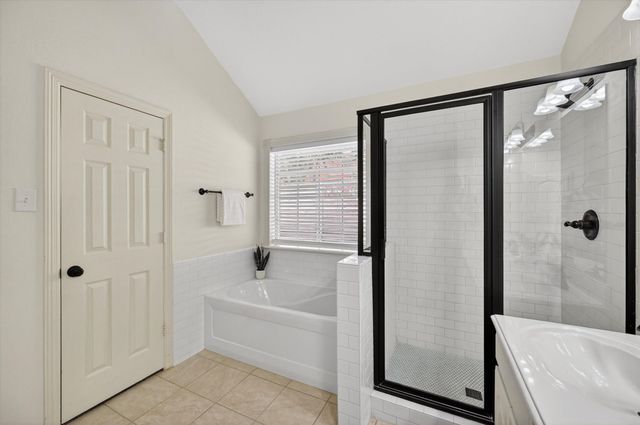 2212 Tiffany Glenn Court, Bedford, TX 76021