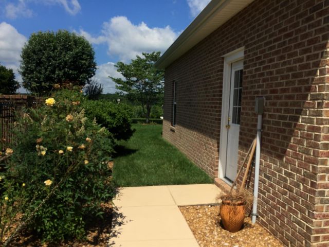 379 Bell Dr, W, Winchester, TN 37398