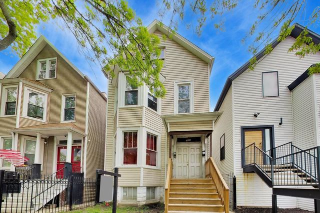 1645 N Central Park Avenue, Chicago, IL 60647