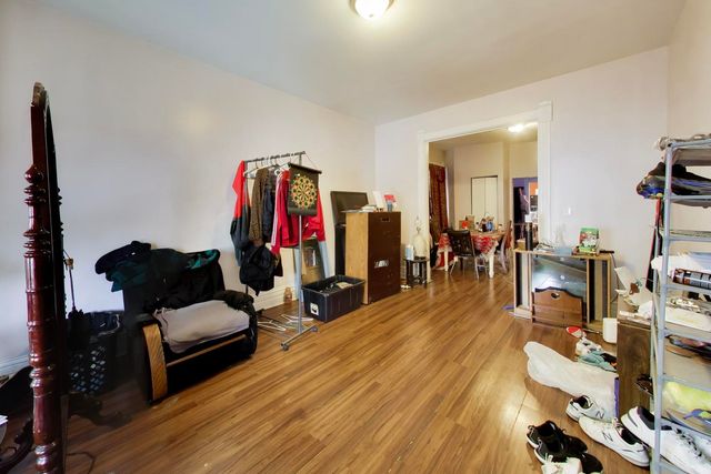 1645 N Central Park Avenue, Chicago, IL 60647