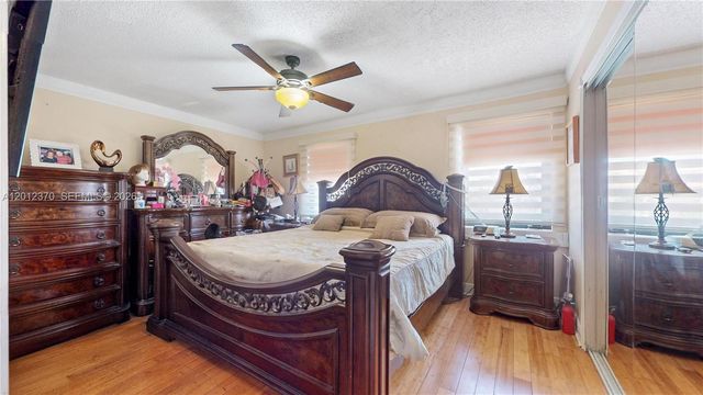 3859 SW 99th Ave 8, Miami, FL 33165