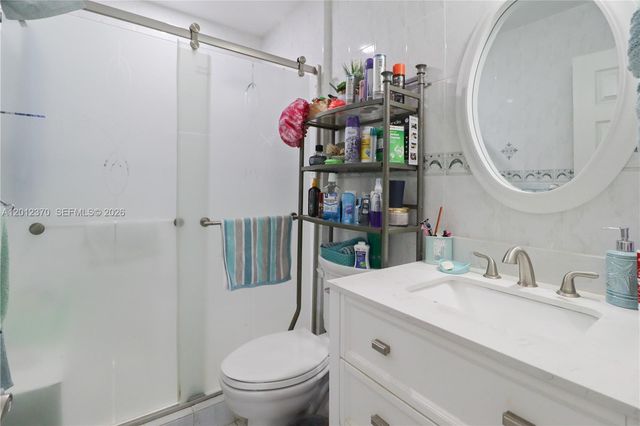 3859 SW 99th Ave 8, Miami, FL 33165