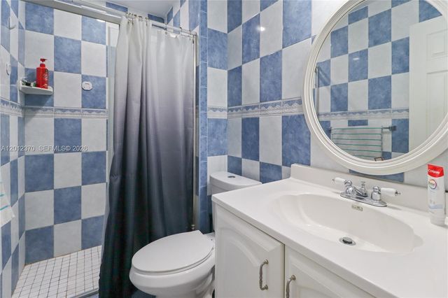 3859 SW 99th Ave 8, Miami, FL 33165
