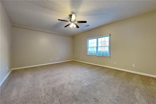 2290 Huntington Drive, Loganville, GA 30052