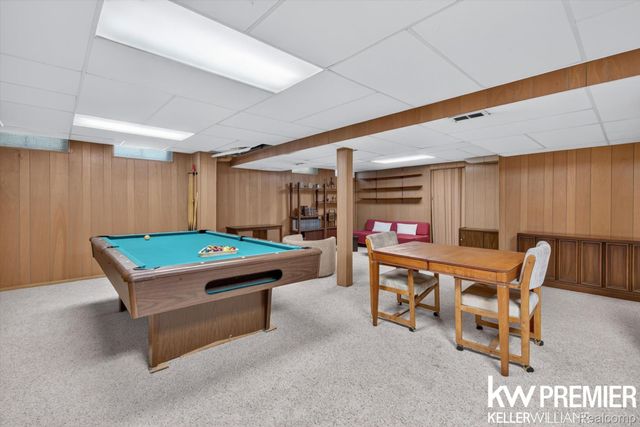 25734 Graceland Circle, Dearborn Heights, MI 48125