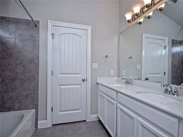 858 Kenney Fort XING, Round Rock, TX 78665