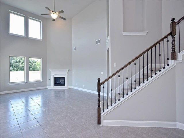 858 Kenney Fort XING, Round Rock, TX 78665