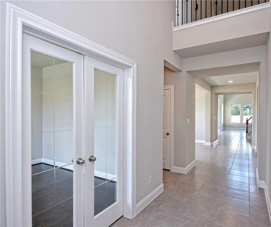 858 Kenney Fort XING, Round Rock, TX 78665