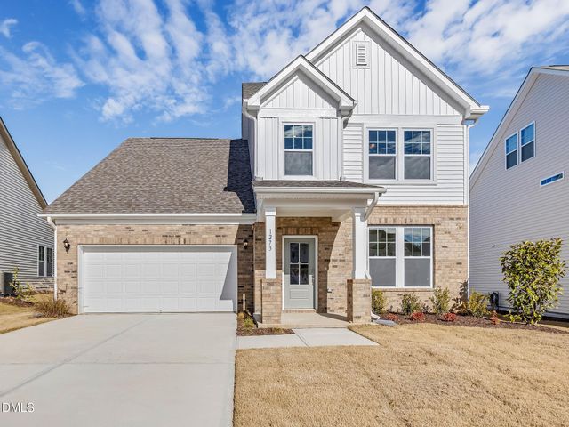 504 Hipwood Drive, Zebulon, NC 27597