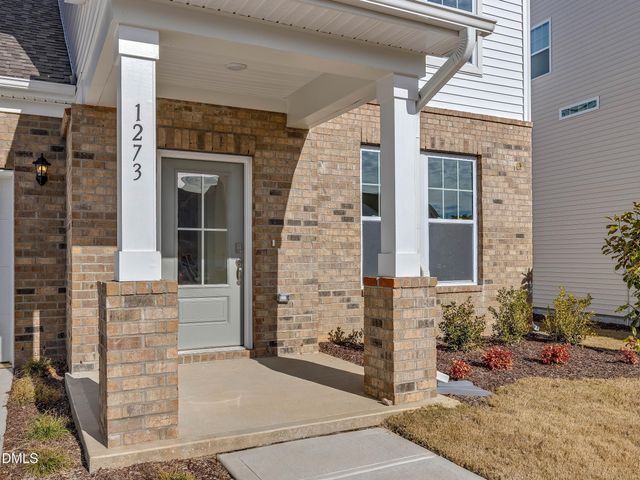 504 Hipwood Drive, Zebulon, NC 27597