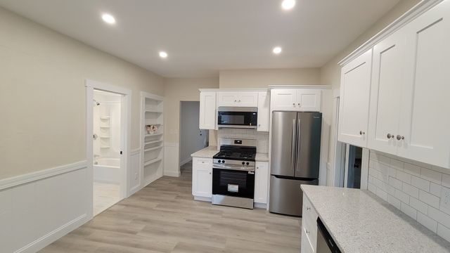 64 Edinboro St 1, Marlborough, MA 01752