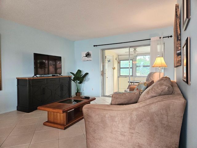 2520 Dudley Drive E J, West Palm Beach, FL 33415