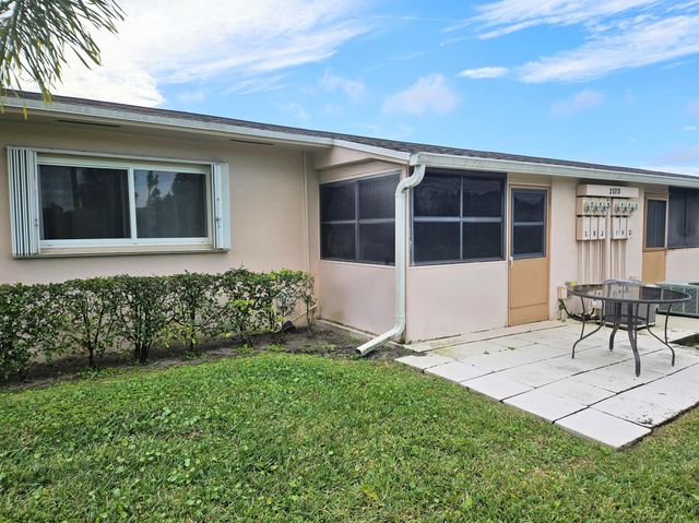 2520 Dudley Drive E J, West Palm Beach, FL 33415