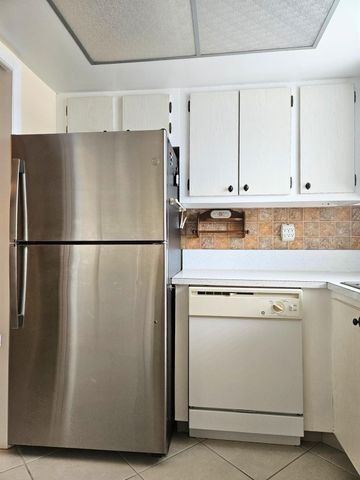 2520 Dudley Drive E J, West Palm Beach, FL 33415