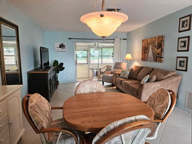 2520 Dudley Drive E J, West Palm Beach, FL 33415