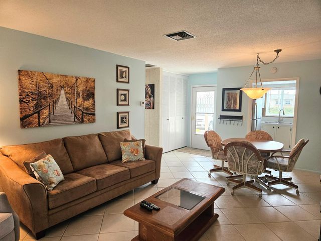 2520 Dudley Drive E J, West Palm Beach, FL 33415