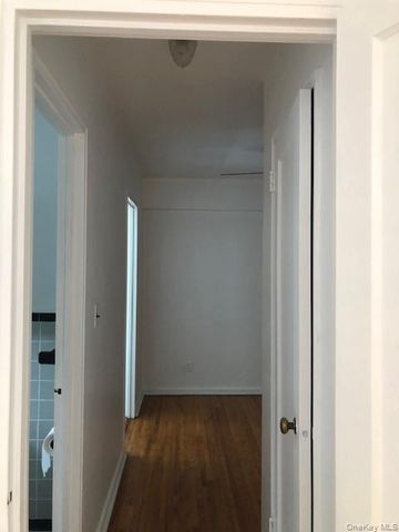 30 Ehrbar Avenue 306, Mount Vernon, NY 10552
