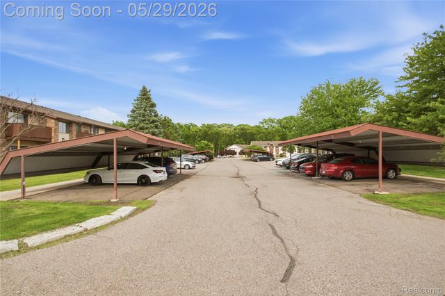 7708 Manor Circle 103, Westland, MI 48185