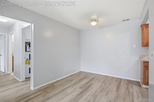 7708 Manor Circle 103, Westland, MI 48185