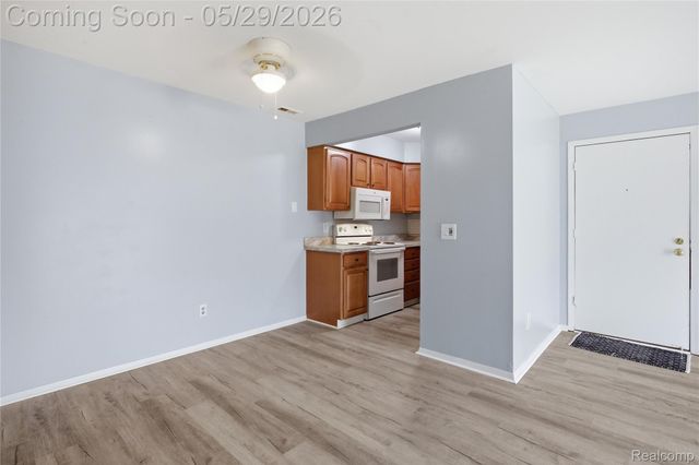 7708 Manor Circle 103, Westland, MI 48185